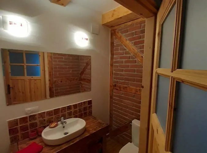 Mazurska Pod Klonowym Lisciem * Szczytno (Warmian-Masurian)